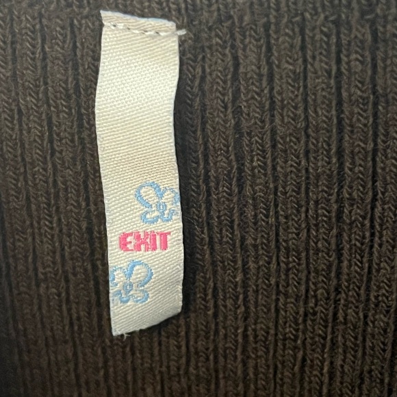 Brown Sleeveless Blouse - Picture 4 of 4